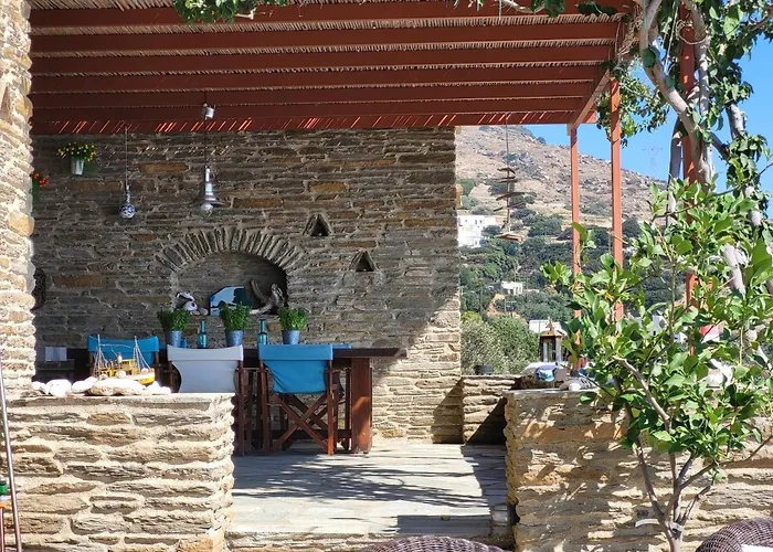 The Stone Lookout Villa *