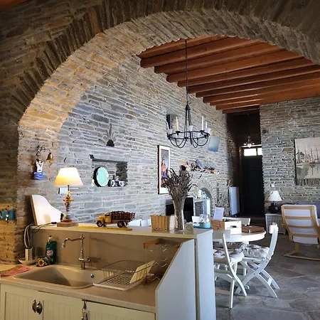 The Stone Lookout Aprovaton