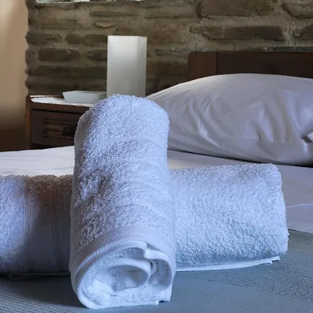 The Stone Lookout Aprovaton