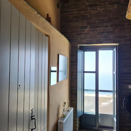 The Stone Lookout Aprovaton