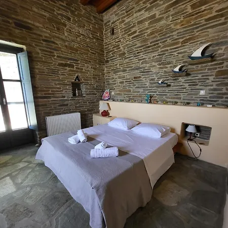 The Stone Lookout Villa *